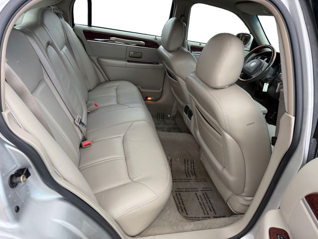 2004 Lincoln Town Car Ultimate
