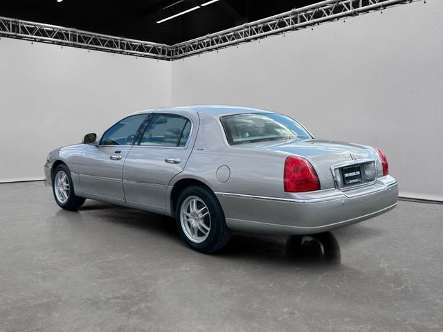 2004 Lincoln Town Car Ultimate