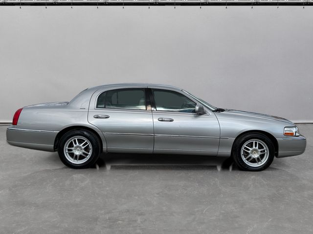 2004 Lincoln Town Car Ultimate