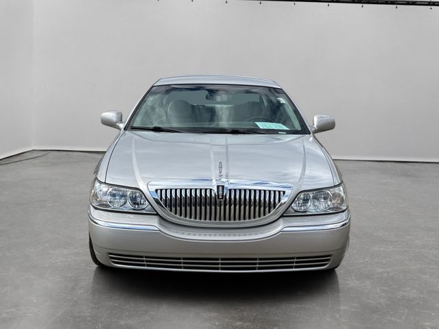 2004 Lincoln Town Car Ultimate