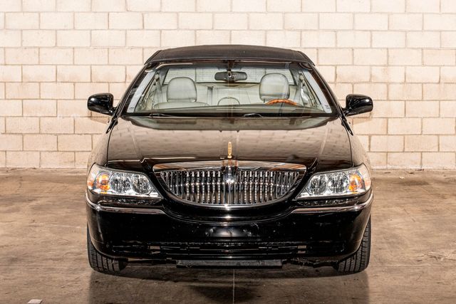 2004 Lincoln Town Car Ultimate | Van Nuys, CA | Stellar Auto INC.