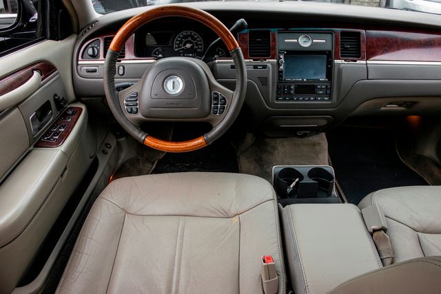 2004 Lincoln Town Car Ultimate | Van Nuys, CA | Stellar Auto INC.