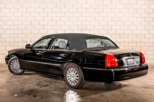 2004 Lincoln Town Car Ultimate | Van Nuys, CA | Stellar Auto INC. 2004 Lincoln Town Car Ultimate | Van Nuys, CA | Stellar Auto INC.