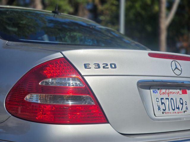 2004 Mercedes-Benz E-Class E 320 2004 Mercedes-Benz E-Class E 320