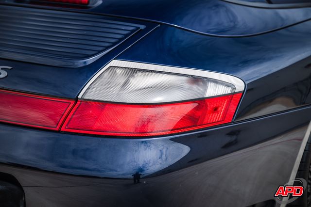 2004 Porsche 911 Carrera 4S