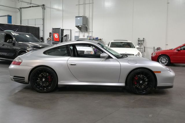 2004 Porsche 911 Carrera 4S