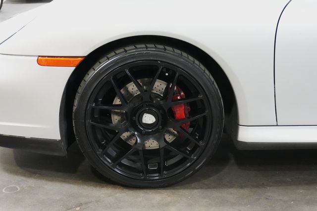 2004 Porsche 911 Carrera 4S