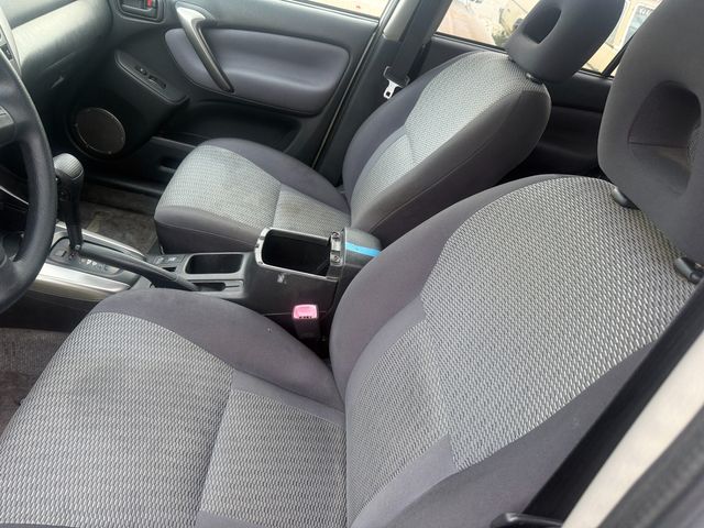 2004 Toyota RAV4 Base