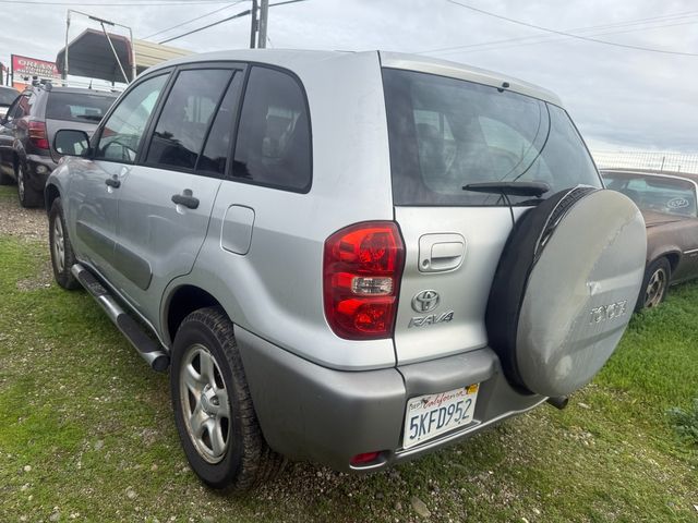 2004 Toyota RAV4 Base