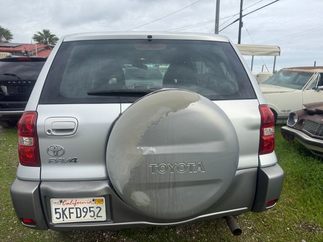 2004 Toyota RAV4 Base