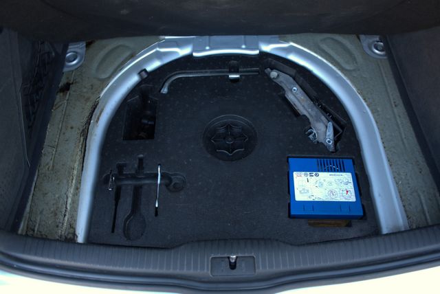 2004 Volkswagen R32 | Fresno, CA | 2K MOTORS 2004 Volkswagen R32 | Fresno, CA | 2K MOTORS