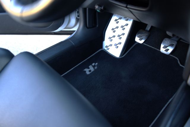 2004 Volkswagen R32 | Fresno, CA | 2K MOTORS 2004 Volkswagen R32 | Fresno, CA | 2K MOTORS