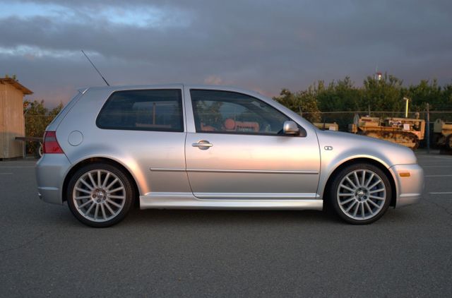 2004 Volkswagen R32 | Fresno, CA | 2K MOTORS 2004 Volkswagen R32 | Fresno, CA | 2K MOTORS