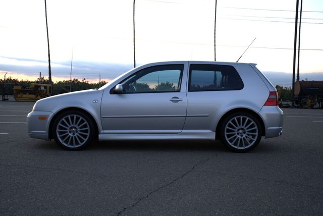 2004 Volkswagen R32 | Fresno, CA | 2K MOTORS 2004 Volkswagen R32 | Fresno, CA | 2K MOTORS
