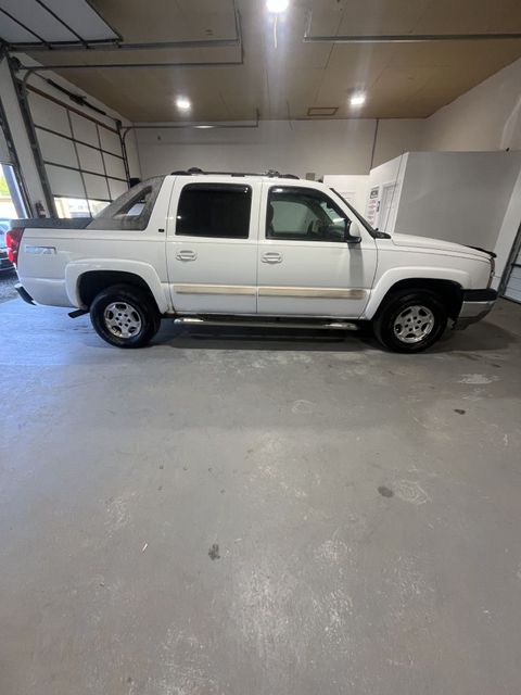 2005 Chevrolet Avalanche 1500 | Annapolis, MD | Annapolis Public Auto Auction