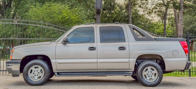 2005 Chevrolet Avalanche 1500 LS
