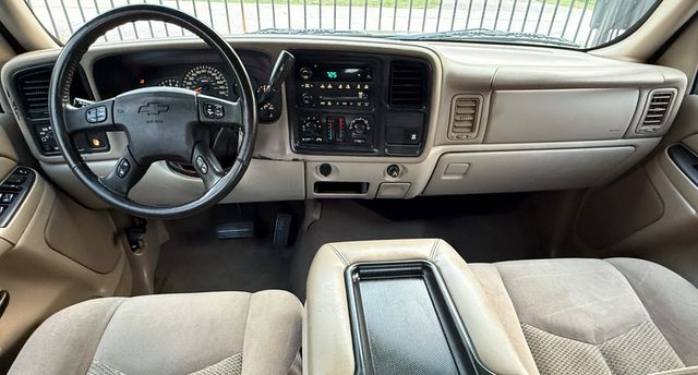 2005 Chevrolet Avalanche 1500 LS
