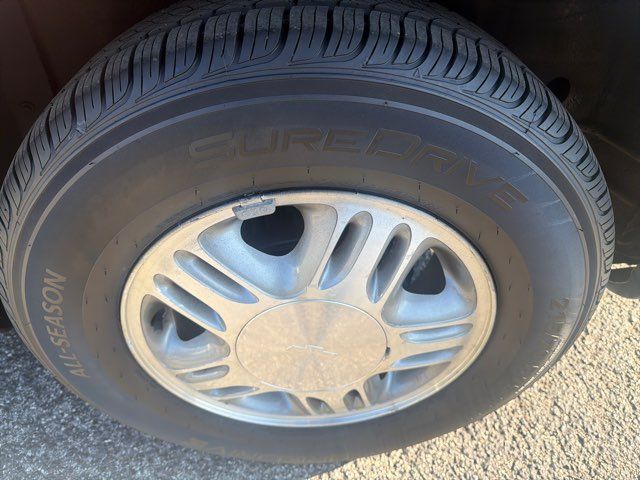 2005 Chevrolet Venture LT Entertainer Imports and More Inc 2005 Chevrolet Venture LT Entertainer Imports and More Inc