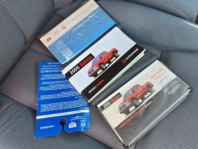 2005 Dodge Dakota SLT