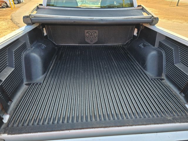 2005 Dodge Dakota SLT