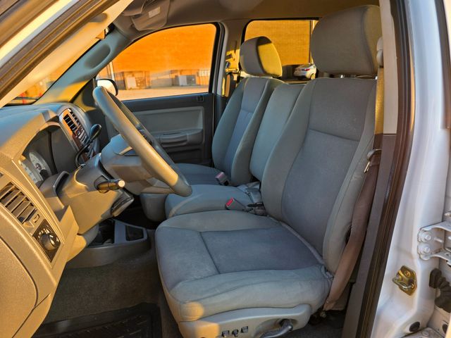 2005 Dodge Dakota SLT