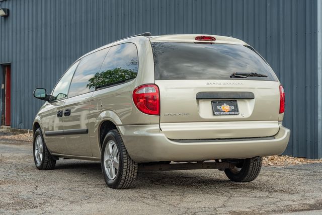 2005 Dodge Grand Caravan SE / DUAL SLIDING DOORS / LOW MILES / CLEAN CARFAX | Austin, TX | Rocky Mountain Truck Stop Austin