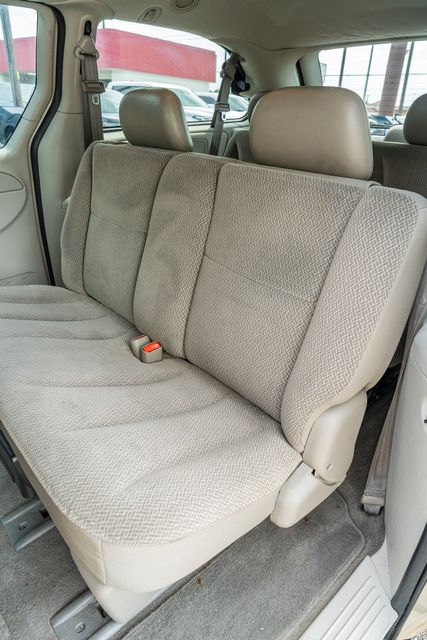 2005 Dodge Grand Caravan SE / DUAL SLIDING DOORS / LOW MILES / CLEAN CARFAX | Austin, TX | Rocky Mountain Truck Stop Austin