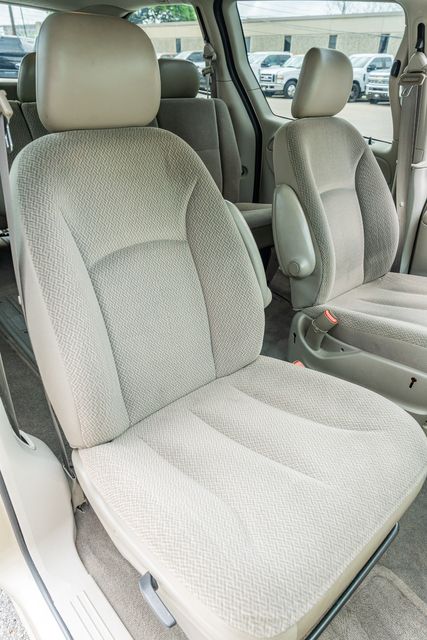 2005 Dodge Grand Caravan SE / DUAL SLIDING DOORS / LOW MILES / CLEAN CARFAX | Dallas, TX | Rocky Mountain Truck Stop Dallas 2005 Dodge Grand Caravan SE / DUAL SLIDING DOORS / LOW MILES / CLEAN CARFAX | Dallas, TX | Rocky Mountain Truck Stop Dallas