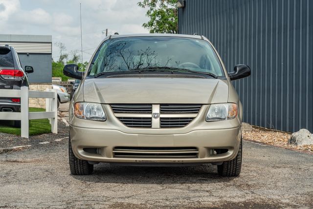 2005 Dodge Grand Caravan SE / DUAL SLIDING DOORS / LOW MILES / CLEAN CARFAX | Dallas, TX | Rocky Mountain Truck Stop Dallas 2005 Dodge Grand Caravan SE / DUAL SLIDING DOORS / LOW MILES / CLEAN CARFAX | Dallas, TX | Rocky Mountain Truck Stop Dallas
