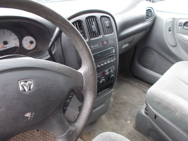 2005 Dodge Grand Caravan SE