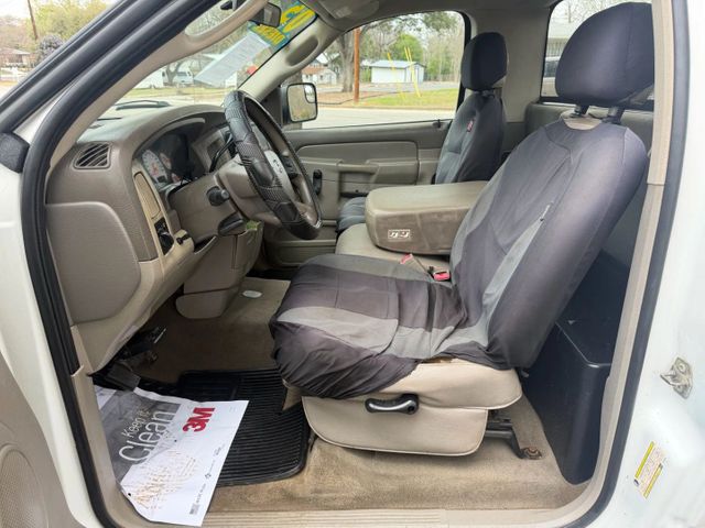 2005 Dodge Ram 2500 ST Pickup 2D 8 ft