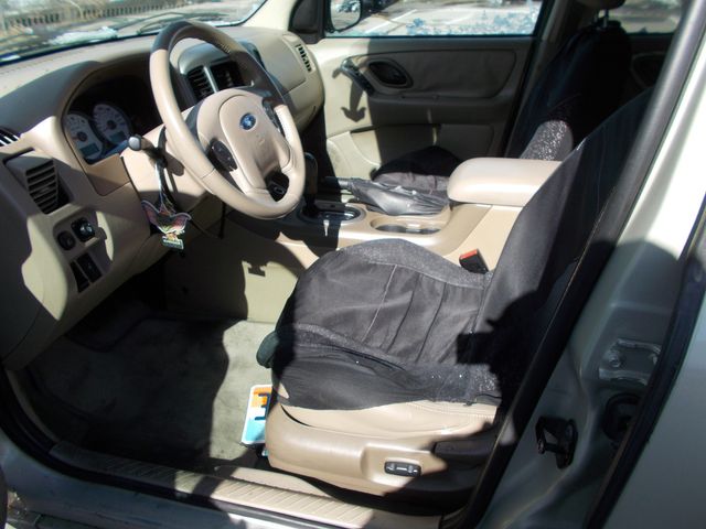 2005 Ford Escape Limited