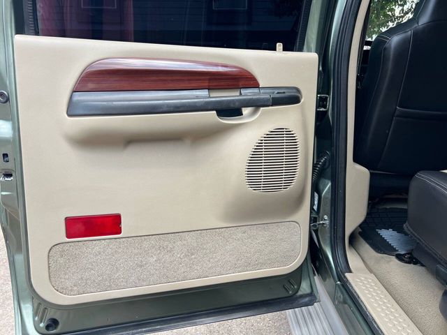 2005 Ford Excursion Eddie Bauer | Houston, TX | Houston Auto Credit 2005 Ford Excursion Eddie Bauer | Houston, TX | Houston Auto Credit