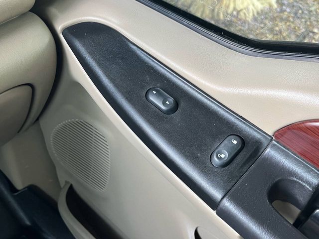 2005 Ford Excursion Eddie Bauer | Houston, TX | Houston Auto Credit 2005 Ford Excursion Eddie Bauer | Houston, TX | Houston Auto Credit