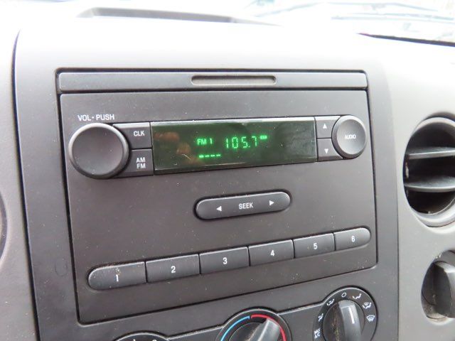 2005 Ford F-150 XL Long Bed 2WD