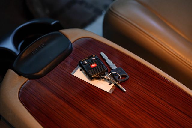 2005 Ford F-350 Super Duty Lariat FX4 Western Hauler 1 OWNER Low Miles | Dallas, TX | East Dallas Diesel 2005 Ford F-350 Super Duty Lariat FX4 Western Hauler 1 OWNER Low Miles | Dallas, TX | East Dallas Diesel