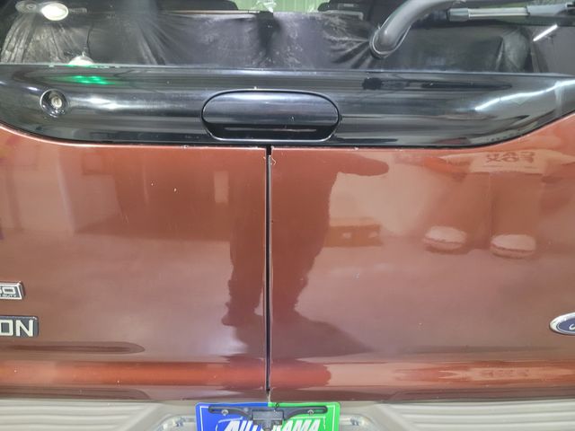 2005 Ford F-350 Excursion Lariat King Rang V10 6 Door | Dickinson, ND | Autorama Auto Sales and Rentals 2005 Ford F-350 Excursion Lariat King Rang V10 6 Door | Dickinson, ND | Autorama Auto Sales and Rentals