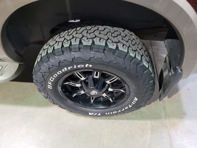 2005 Ford F-350 Excursion Lariat King Rang V10 6 Door | Dickinson, ND | Autorama Auto Sales and Rentals 2005 Ford F-350 Excursion Lariat King Rang V10 6 Door | Dickinson, ND | Autorama Auto Sales and Rentals