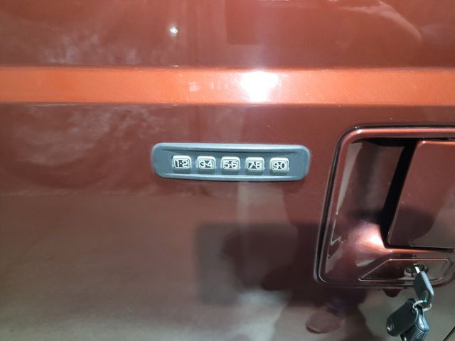 2005 Ford F-350 Excursion Lariat King Rang V10 6 Door | Dickinson, ND | Autorama Auto Sales and Rentals 2005 Ford F-350 Excursion Lariat King Rang V10 6 Door | Dickinson, ND | Autorama Auto Sales and Rentals