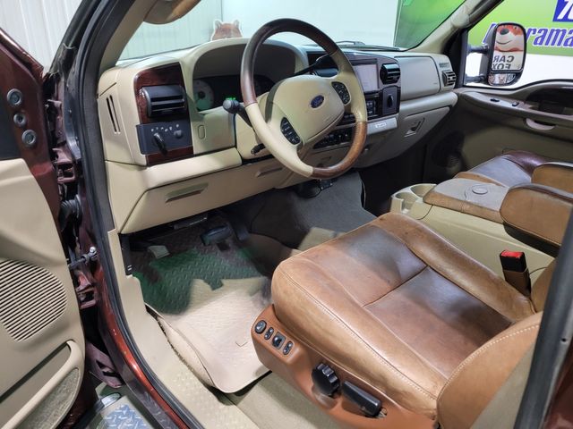2005 Ford F-350 Excursion Lariat King Rang V10 6 Door | Dickinson, ND | Autorama Auto Sales and Rentals 2005 Ford F-350 Excursion Lariat King Rang V10 6 Door | Dickinson, ND | Autorama Auto Sales and Rentals