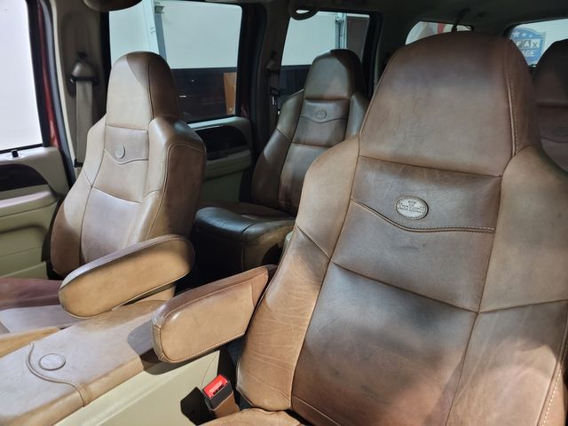 2005 Ford F-350 Excursion Lariat King Rang V10 6 Door | Dickinson, ND | Autorama Auto Sales and Rentals 2005 Ford F-350 Excursion Lariat King Rang V10 6 Door | Dickinson, ND | Autorama Auto Sales and Rentals