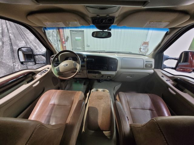 2005 Ford F-350 Excursion Lariat King Rang V10 6 Door | Dickinson, ND | Autorama Auto Sales and Rentals 2005 Ford F-350 Excursion Lariat King Rang V10 6 Door | Dickinson, ND | Autorama Auto Sales and Rentals