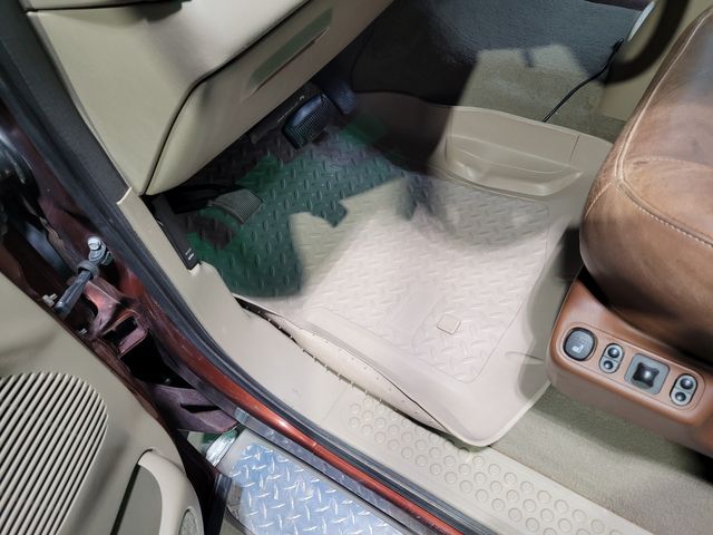 2005 Ford F-350 Excursion Lariat King Rang V10 6 Door | Dickinson, ND | Autorama Auto Sales and Rentals 2005 Ford F-350 Excursion Lariat King Rang V10 6 Door | Dickinson, ND | Autorama Auto Sales and Rentals