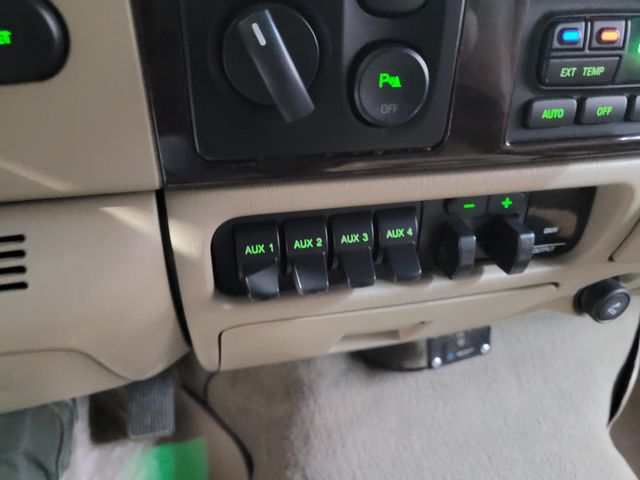 2005 Ford F-350 Excursion Lariat King Rang V10 6 Door | Dickinson, ND | Autorama Auto Sales and Rentals 2005 Ford F-350 Excursion Lariat King Rang V10 6 Door | Dickinson, ND | Autorama Auto Sales and Rentals