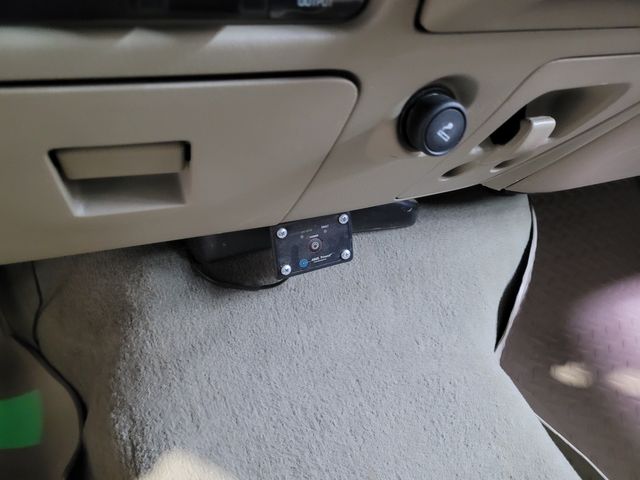 2005 Ford F-350 Excursion Lariat King Rang V10 6 Door | Dickinson, ND | Autorama Auto Sales and Rentals 2005 Ford F-350 Excursion Lariat King Rang V10 6 Door | Dickinson, ND | Autorama Auto Sales and Rentals