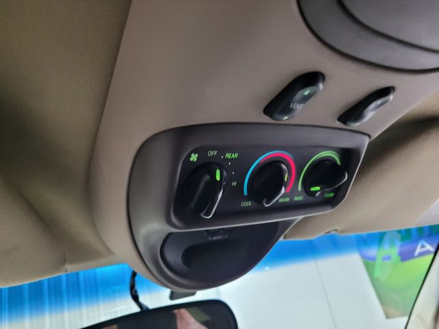 2005 Ford F-350 Excursion Lariat King Rang V10 6 Door | Dickinson, ND | Autorama Auto Sales and Rentals 2005 Ford F-350 Excursion Lariat King Rang V10 6 Door | Dickinson, ND | Autorama Auto Sales and Rentals