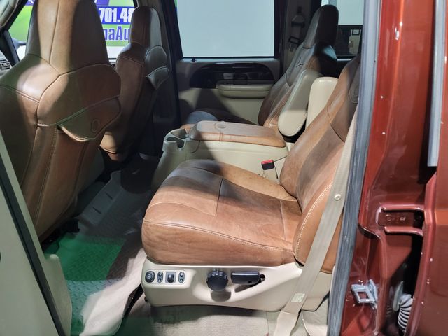 2005 Ford F-350 Excursion Lariat King Rang V10 6 Door | Dickinson, ND | Autorama Auto Sales and Rentals 2005 Ford F-350 Excursion Lariat King Rang V10 6 Door | Dickinson, ND | Autorama Auto Sales and Rentals