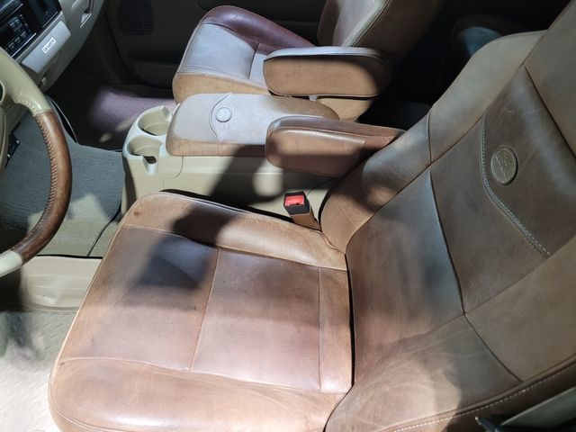 2005 Ford F-350 Excursion Lariat King Rang V10 6 Door | Dickinson, ND | Autorama Auto Sales and Rentals 2005 Ford F-350 Excursion Lariat King Rang V10 6 Door | Dickinson, ND | Autorama Auto Sales and Rentals