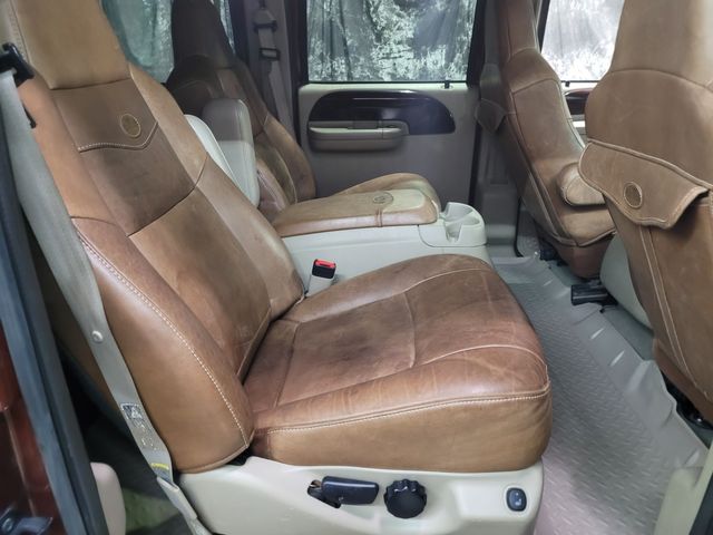 2005 Ford F-350 Excursion Lariat King Rang V10 6 Door | Dickinson, ND | Autorama Auto Sales and Rentals 2005 Ford F-350 Excursion Lariat King Rang V10 6 Door | Dickinson, ND | Autorama Auto Sales and Rentals