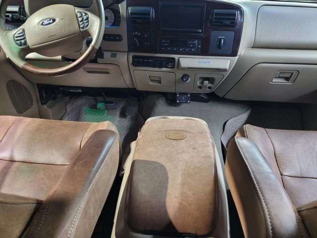 2005 Ford F-350 Excursion Lariat King Rang V10 6 Door | Dickinson, ND | Autorama Auto Sales and Rentals 2005 Ford F-350 Excursion Lariat King Rang V10 6 Door | Dickinson, ND | Autorama Auto Sales and Rentals